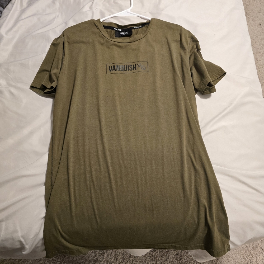 Men's XL Vanquish Fitness tshirt